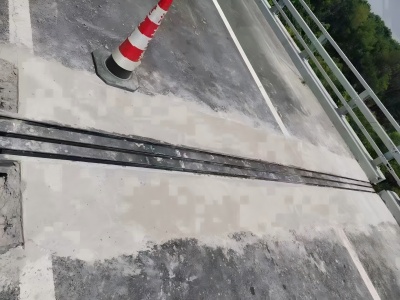 平塘伸缩缝更换后浇筑材料快速结构修补料速砼的产品特点及施工流程​